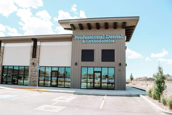 Professional Dental & Orthodontics - IMG 4001 1 1628609768 190.194.10.48